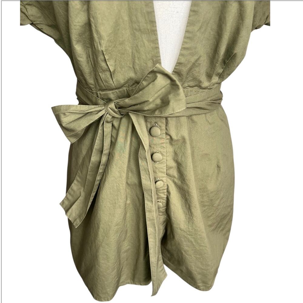 Lovers + friends green romper plunging neckline cotton size small feminine - Picture 3 of 10